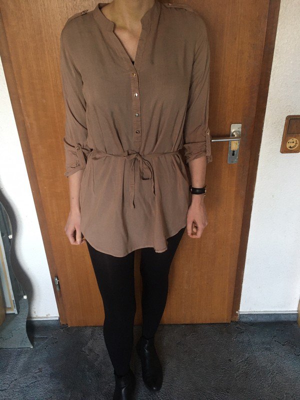 Beiges Blusenkleid *Mengenrabatt*