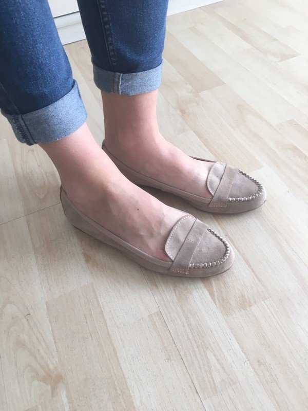 Beige Echtlederschuhe *Mengenrabatt*