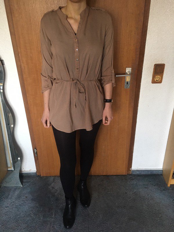 Beiges Blusenkleid *Mengenrabatt*