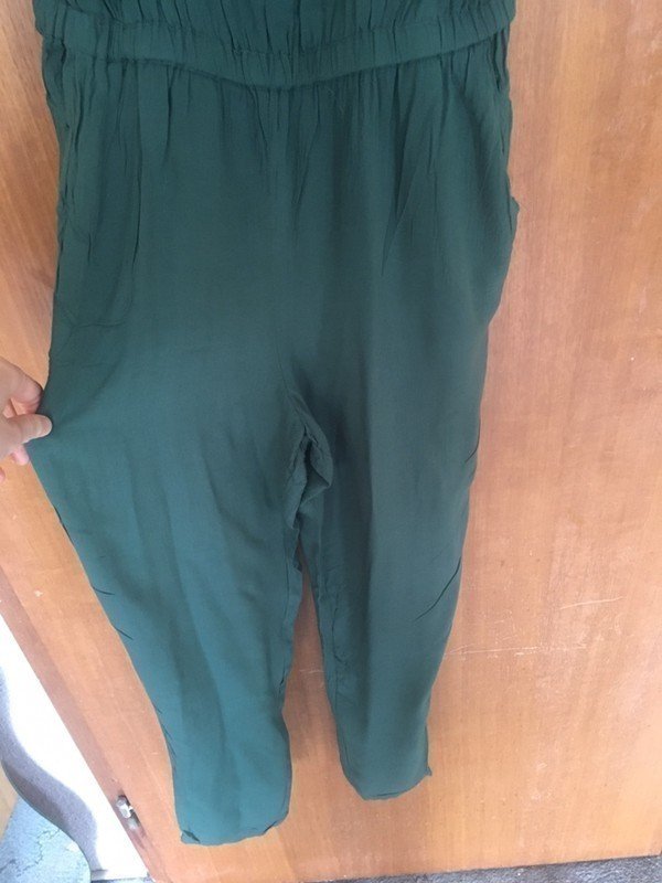 Grüner Jumpsuit *Mengenrabatt*
