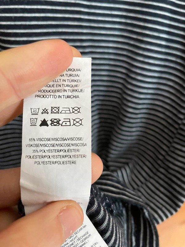 Gestreiftes Longshirt/Kleid aus Viskose *Mengenrabatt*