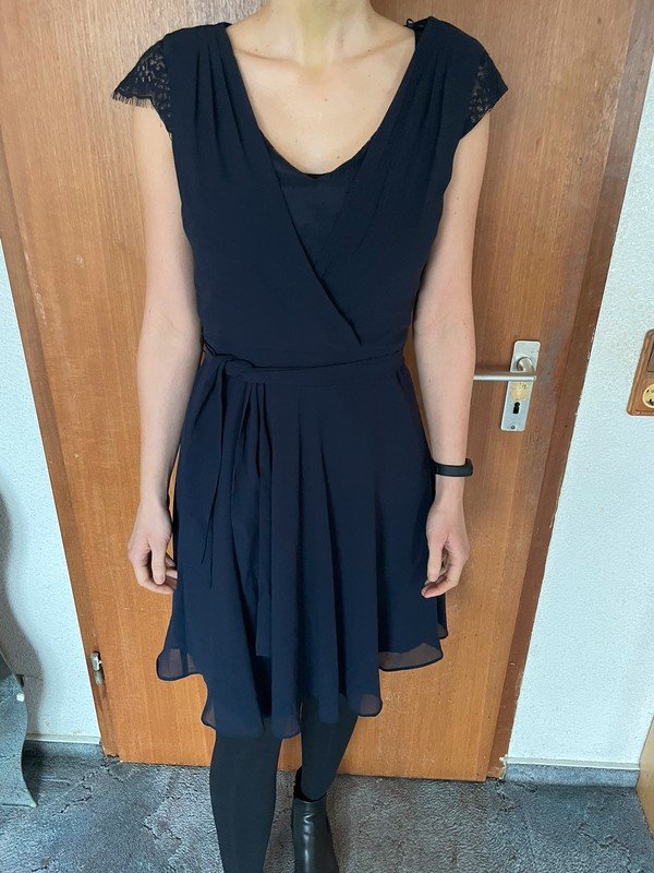 Blaues elegantes Kleid, Neu mit Etikett *Mengenrabatt*