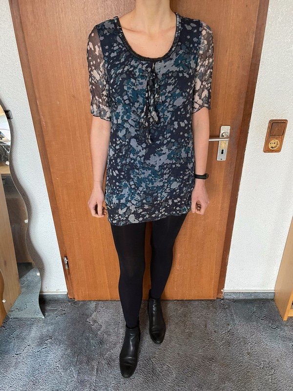 Blau gemusterte Tunika aus 100% Seide *Mengenrabatt*