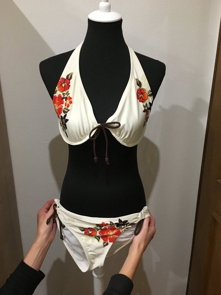 Bikini mit Blumen von HIS, Größe M