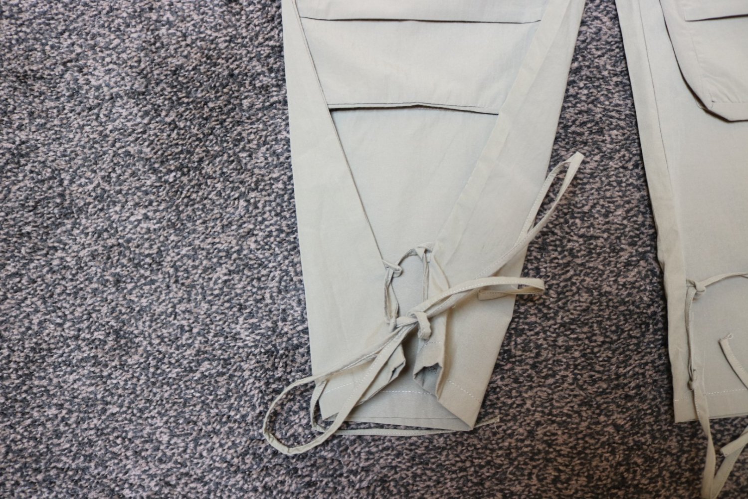 #Cargohose, Gr. 36, #khaki, #leicht, #Taschen, #Raffung möglich