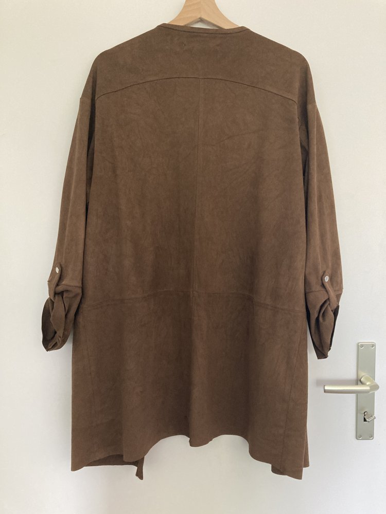 Gr. L halblanger Mantel mit 3/4 Ärmeln in Wildleder-Optik