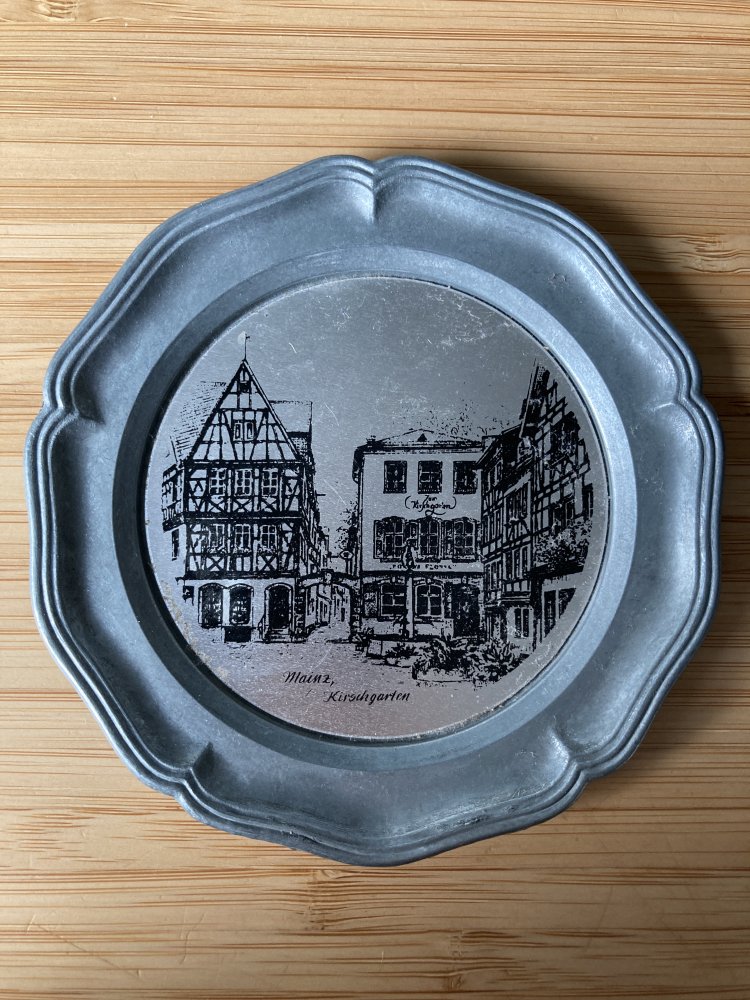Zinn-(?)Tellerchen Kirschgarten Mainz