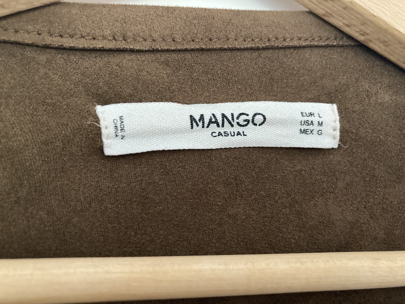 Gr. L halblanger Mantel mit 3/4 Ärmeln in Wildleder-Optik