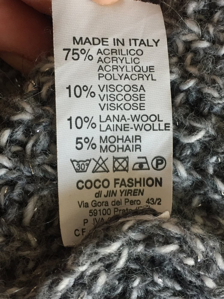 Coco Fashion Bolero Caridgan Gr.S grau weiß meliert mit Fransen, mit Silberfaden dezent durchzogen