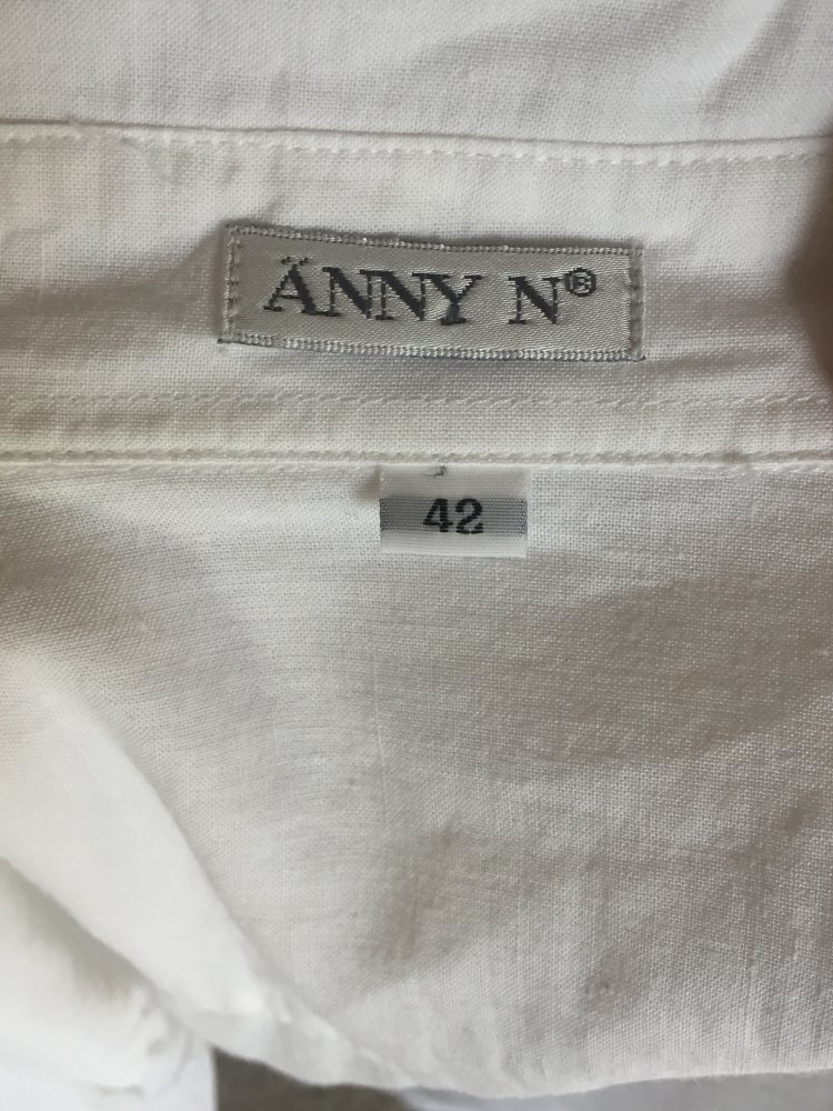 Änny N Leinenbluse Gr.42 weit geschnitten kurz Arm weiß mit Schlitz seitlich, ein leichter Sommertraum
