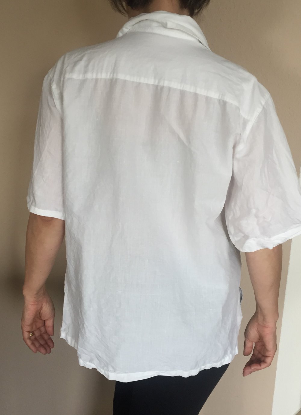 Änny N Leinenbluse Gr.42 weit geschnitten kurz Arm weiß mit Schlitz seitlich, ein leichter Sommertraum