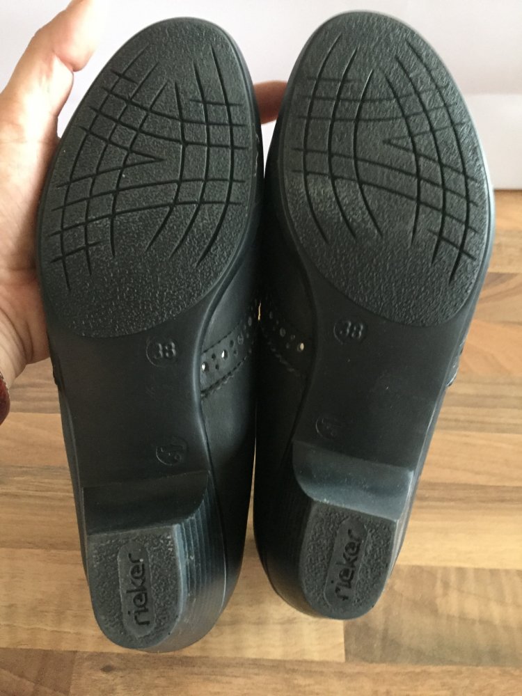 Rieker Mary Jane Leder Sandalen Gr.38 mit Nieten und Ritsch Ratsch Lasche