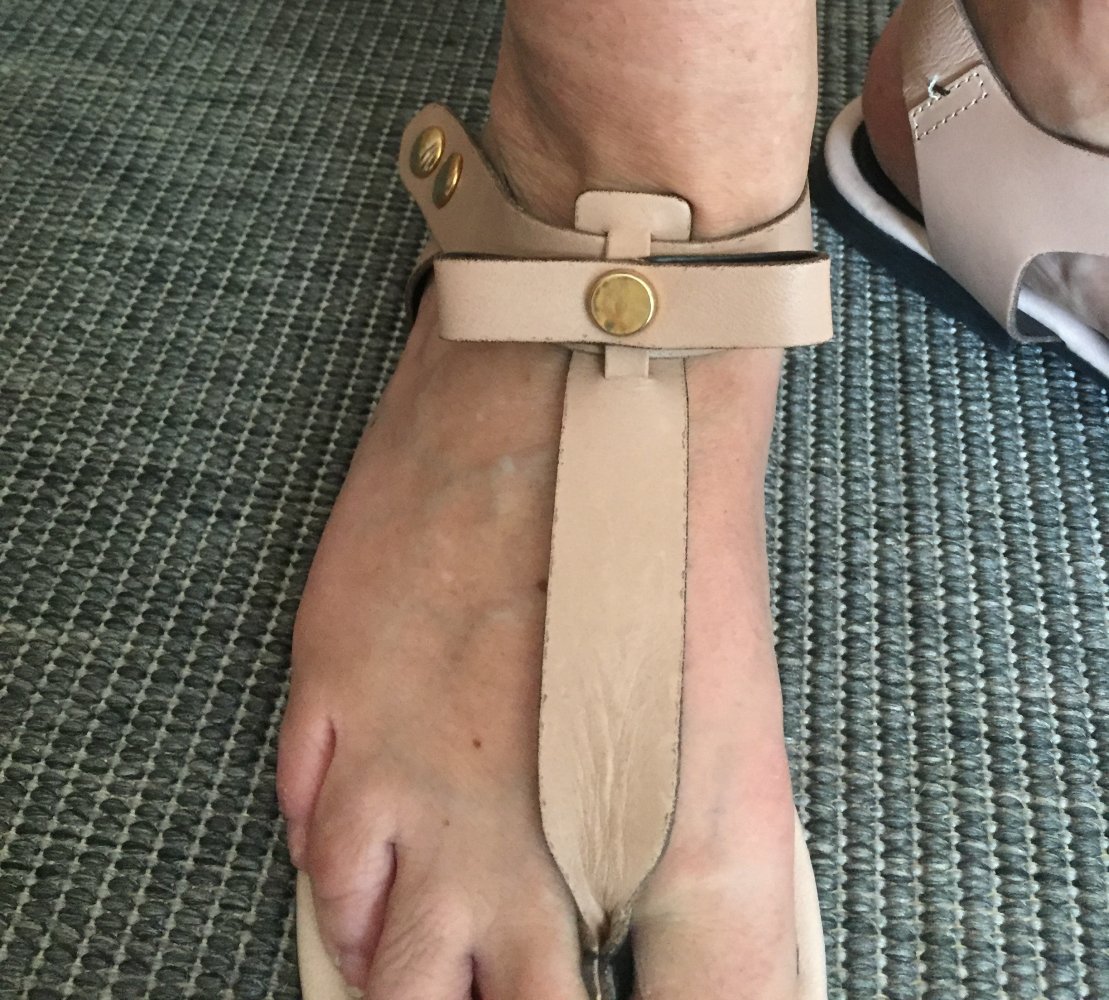 Victor Flip Flop Sandalen Gr.39 in Rose / Gold ganz zartes Kunstleder