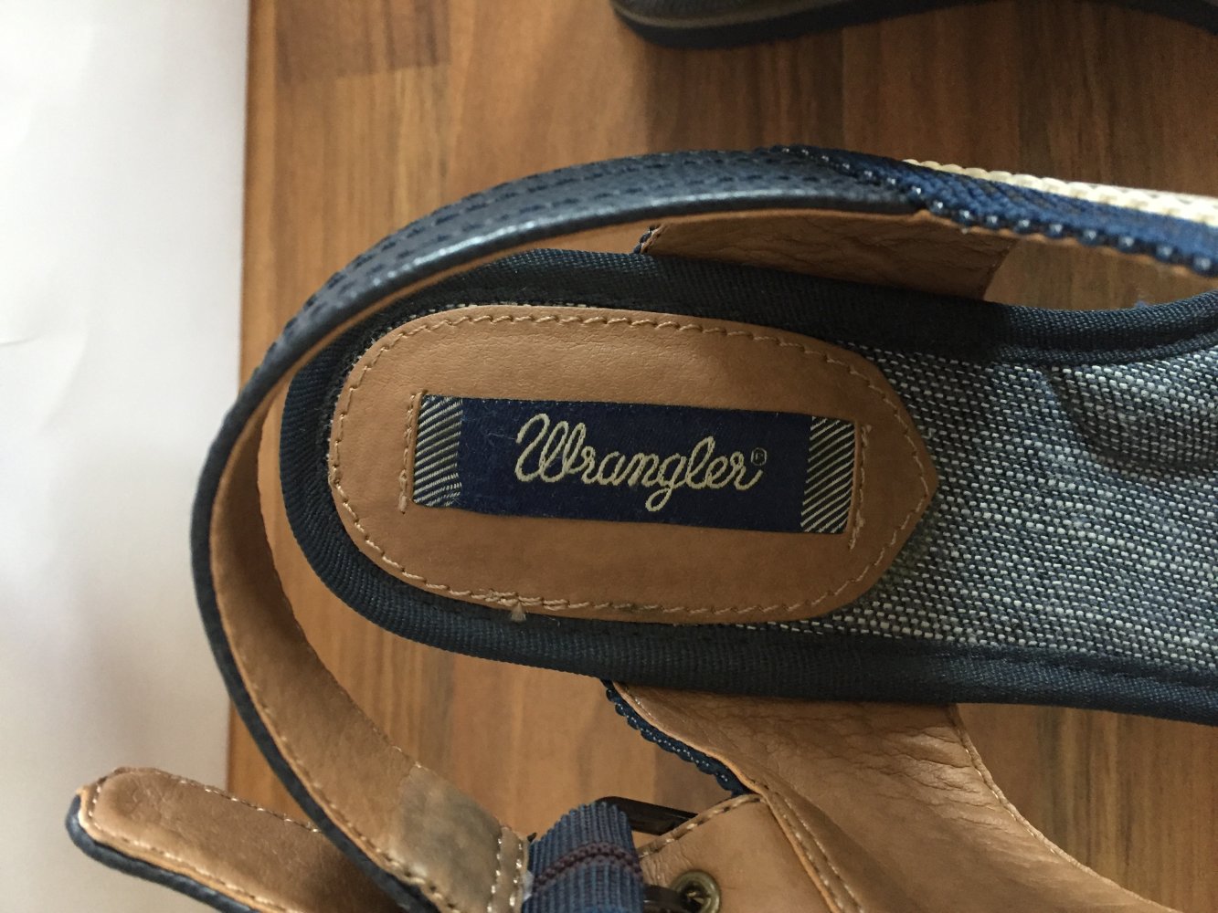 Wrangler Jeans Sandalen Gr.39 blau beige superleicht mit verstellbarer Fersenschnalle, Neu und ungetragen