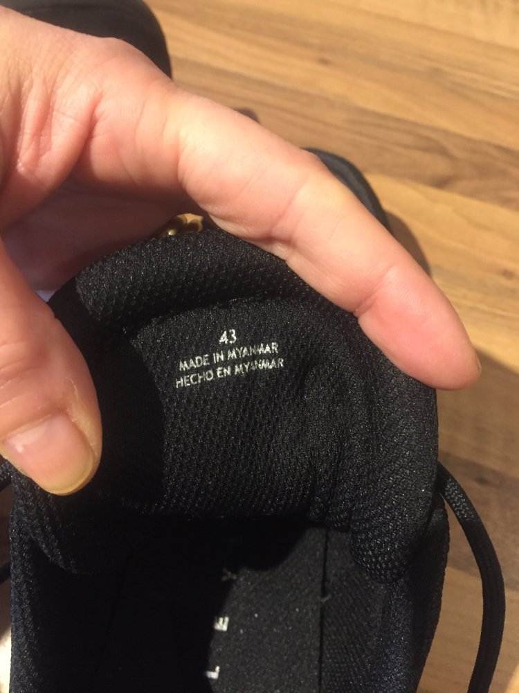 Sisley Sneakers S68 Bootie Turnschuhe Gr.42 schwarz weiß Neu und ungetragen