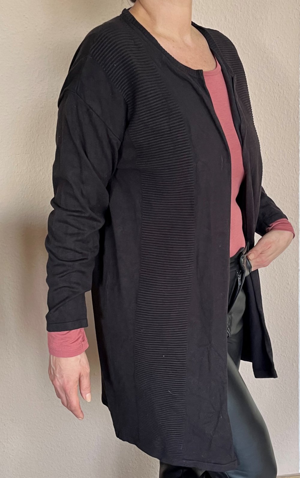 Grauer Sommer Cardigan Gr.L knopflos und kragenlos Feinstrick