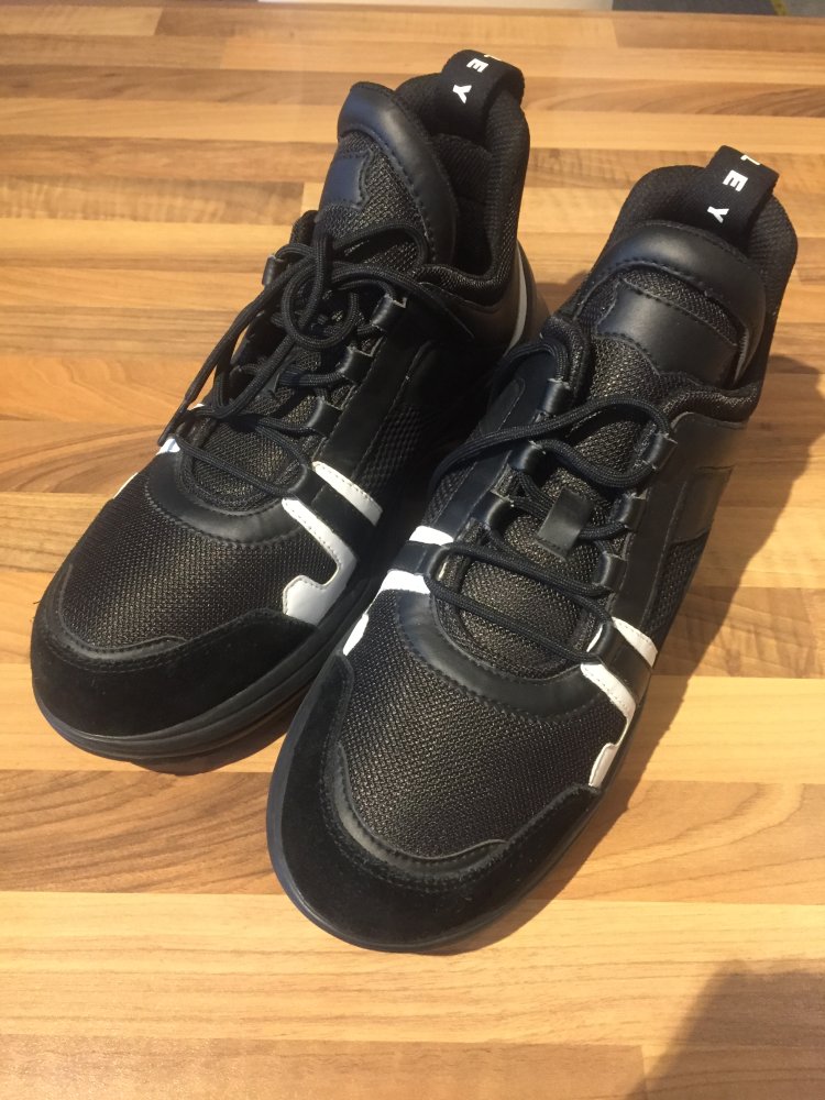 Sisley Sneakers S68 Bootie Turnschuhe Gr.42 schwarz weiß Neu und ungetragen