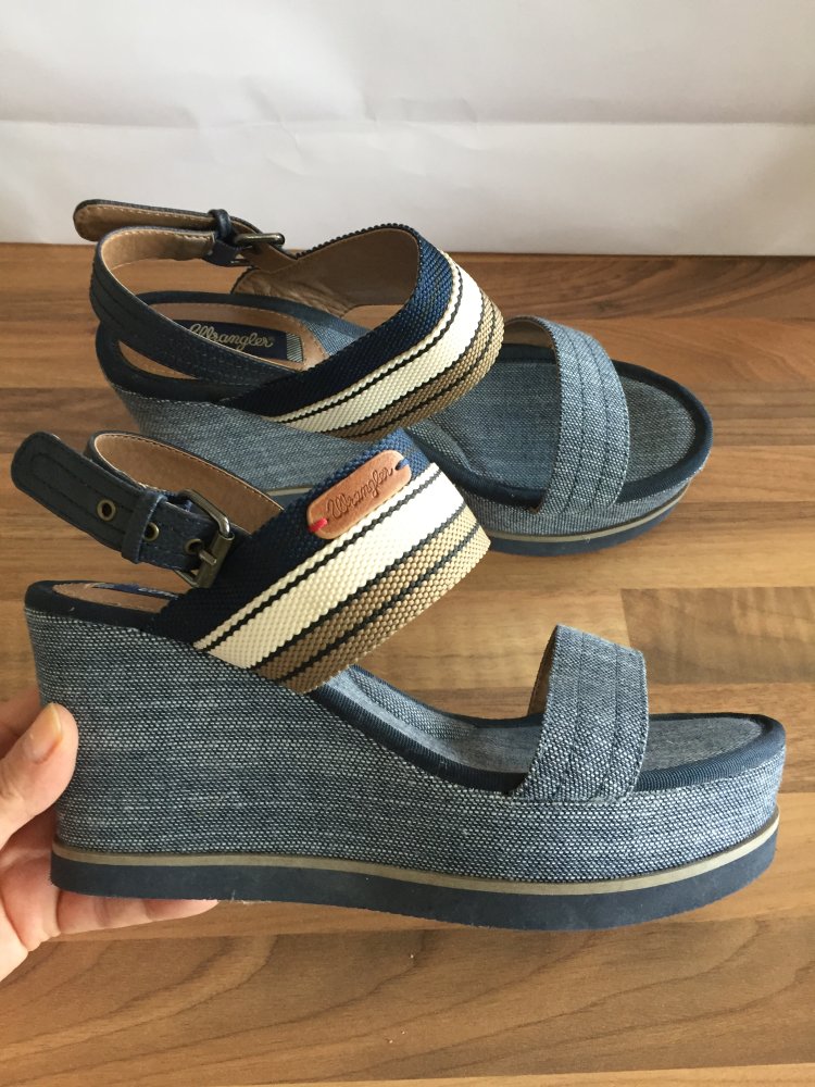 Wrangler Jeans Sandalen Gr.39 blau beige superleicht mit verstellbarer Fersenschnalle, Neu und ungetragen