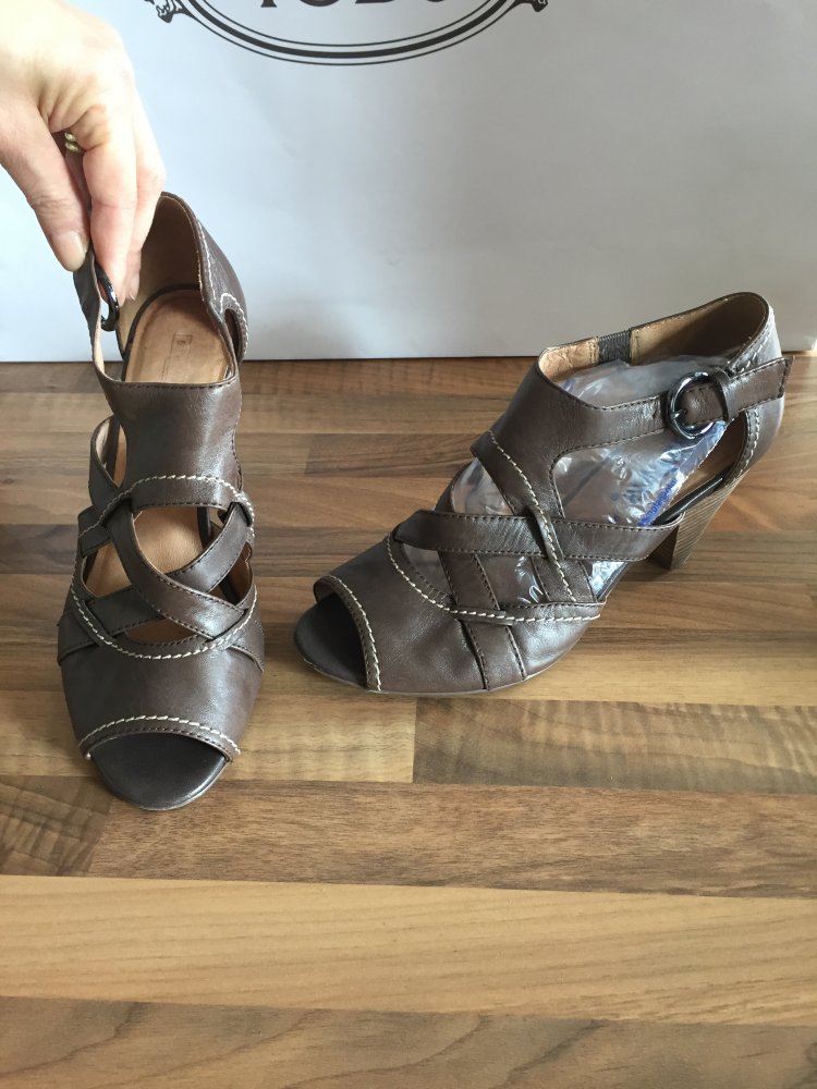 5th Avenue Leder Sandalen Gr.39 mit kleinem Absatz Khaki