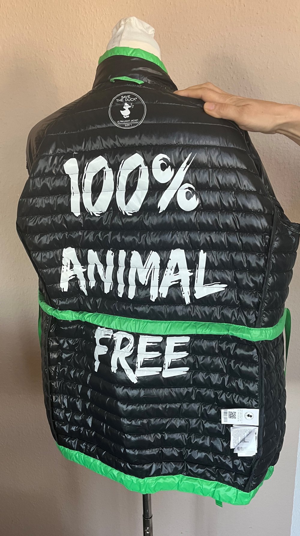 Save the Duck Winterjacke, Steppjacke (ohne Tier Daunen) Gr.38/40 grün/schwarz Neu und ungetragen