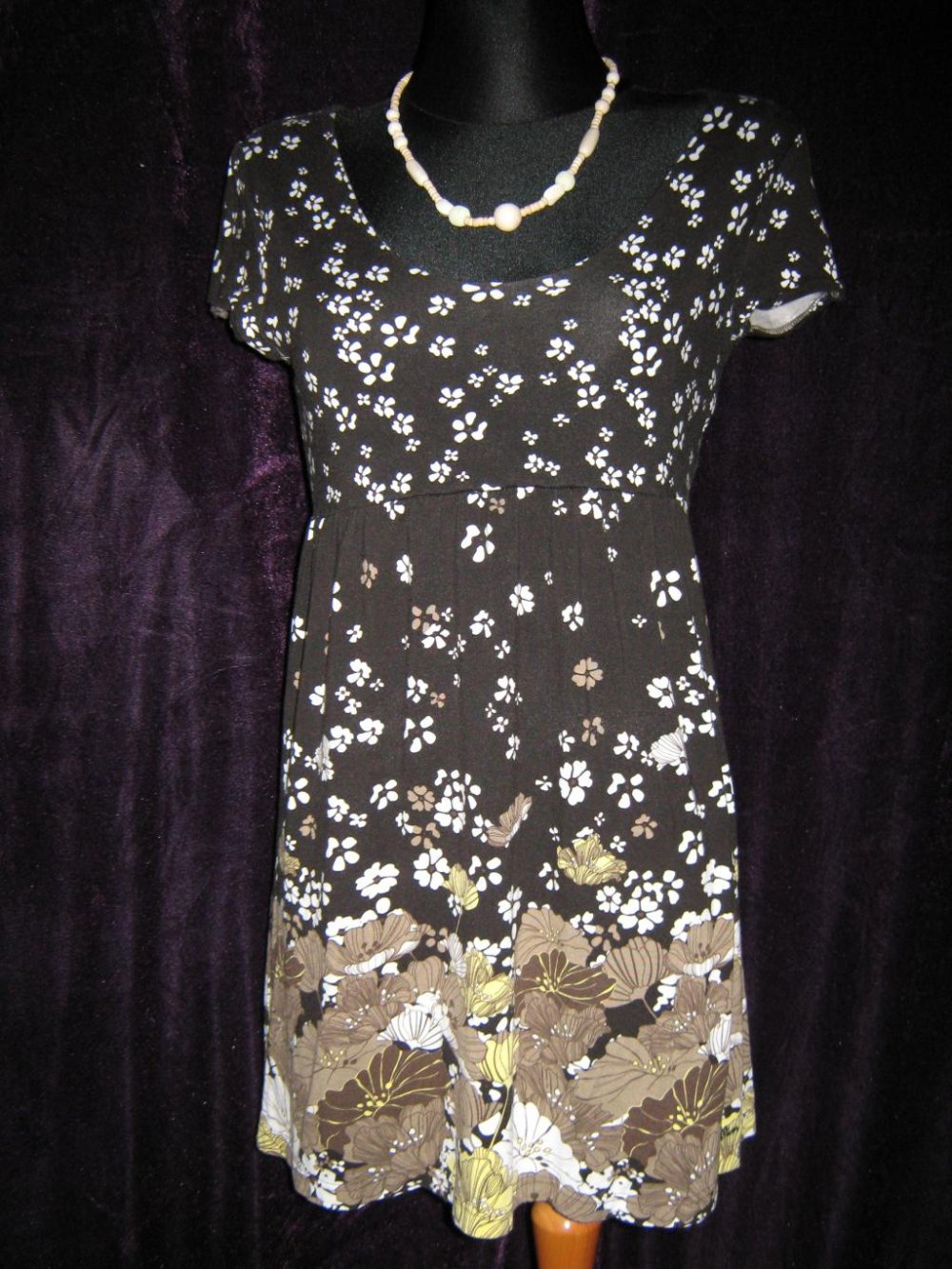 NEUw * Edel * ausgefallen * Blumen * Blüten * Flower- Power * Hippie- Style * Bodycon * Strech * Mini- Kleid 