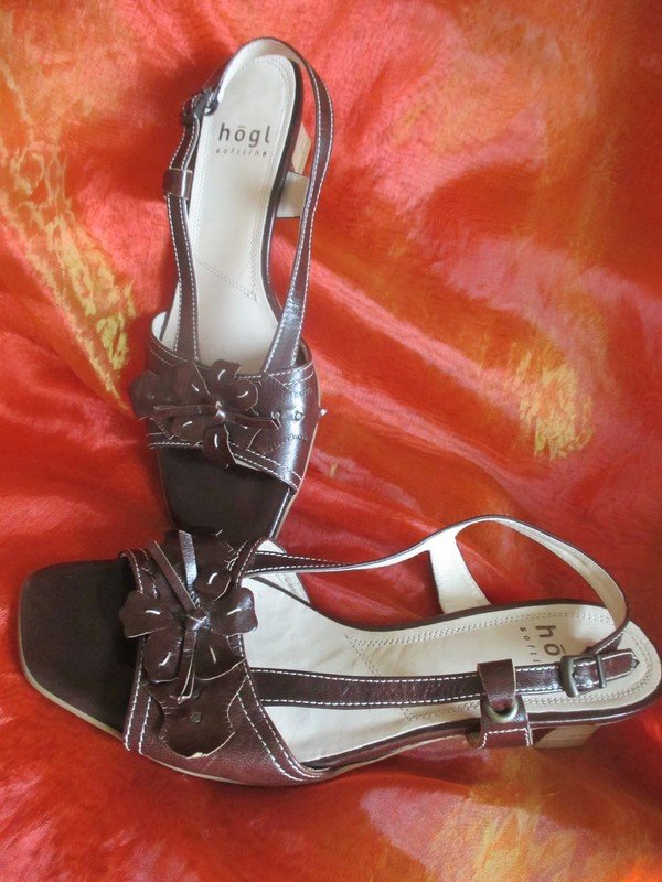 NEU * 3D Blumen * Blüten * Flower- Power * Echt- Leder * Sandalen * Sandaletten 