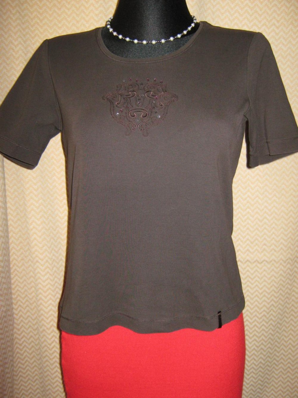   NEUw * Edel * Glitzer * Pailletten * Stickerei * Kurzarm * Bodycon * T- Shirt 