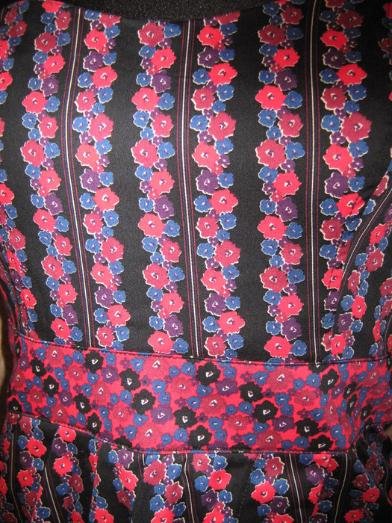 NEU * Romantik * Blumen * Blüten * Petit * Mille- Fleurs * Cocktail * Ausgeh * Bustier * Mini- Kleid 