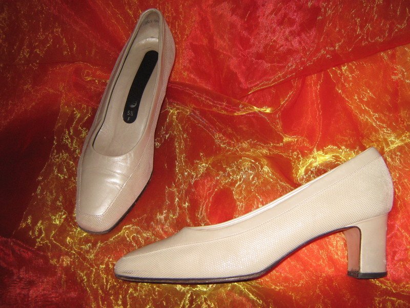 NEUw * Elegant * klassisch * Echt Leder * Pumps * Schuhe 