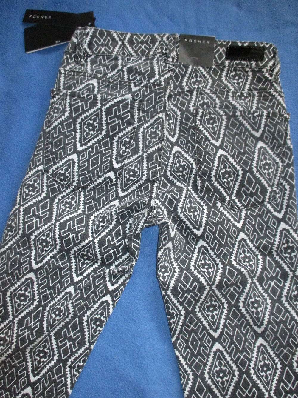 NEU mit ETIKETT * Ausgefallen * sexy * Inka * Azteken * Ethno * Boho * Röhren * Jegging * Skinny * Jeans- Hose ''ROSNER'' Gr. 34/ XS, schwarz * weiß * Black and withe *