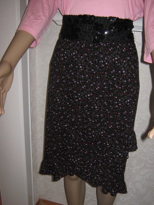 NEUw * Petit * Mille fleurs * Blümchen * Retro Romantik * DESIGNER * Strech Rock * Gr. 36- 38/ S * schwarz * bunt *