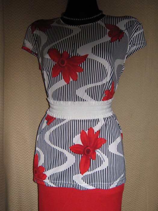 NEU * Original VINTAGE * Karibik- Blüten * Blumen * Flower- Power * Streifen * T- Shirt 