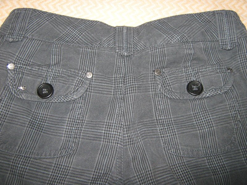 NEU * Ausgefallen * Retro- Style * Karo * Kniebund * Bermuda- Short 