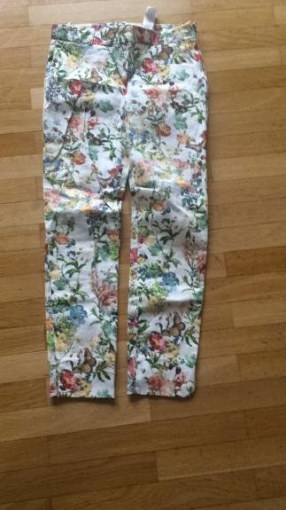 NEU * Schmetterling * Blumen * Blüten * Flower- Power * Aquarell- Romantik * Röhren * Skinny * Jegging * Hose 
