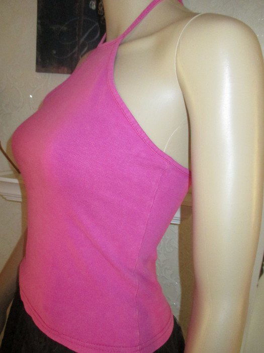 NEUw * Sexy * ausgefallen * DESIGNER * Neckholder * Bodycon * Top * T- Shirt * Gr. 34- 36/ XS- S * pink *
