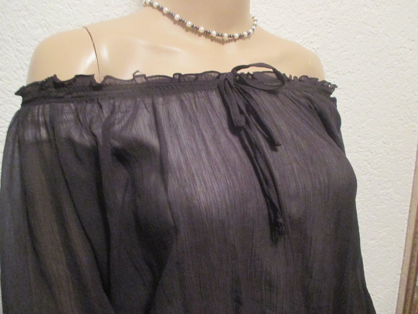 Sexy * Off Shoulder * Schulterfrei * Carmen- Ausschnitt * Seiden- Chiffon * Baby Doll * Boho- Style * DESIGNER * Bluse * Gr. 36- 38, 40/ S- M * schwarz * Gothic *