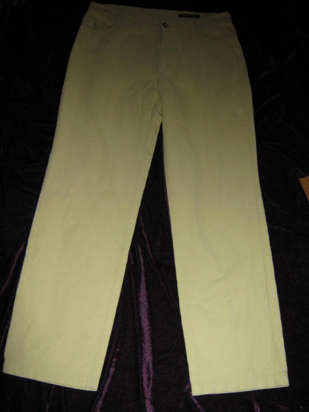 NEU * Edel * samtig * Fein- Cord Hose mit Swarovski * Strass * Kristalle 