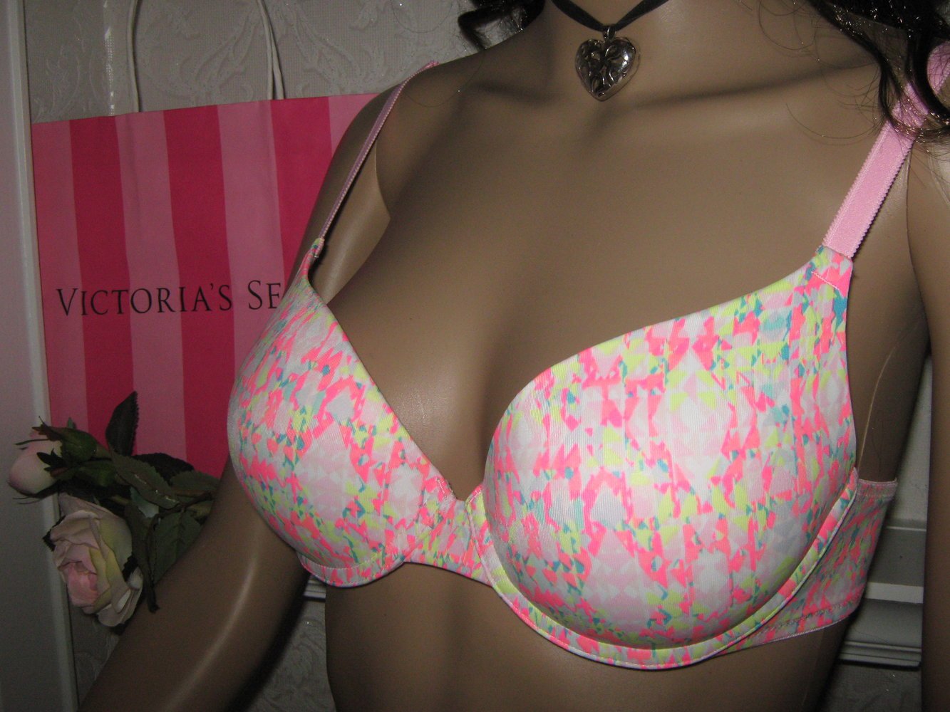 NEU mit ETIKETT * Verstellbarer * Push-Up * BH * Bra 