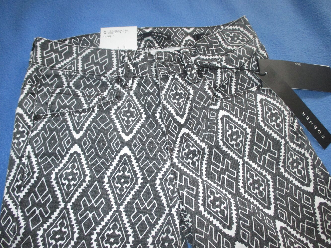 NEU mit ETIKETT * Ausgefallen * sexy * Inka * Azteken * Ethno * Boho * Röhren * Jegging * Skinny * Jeans- Hose ''ROSNER'' Gr. 34/ XS, schwarz * weiß * Black and withe *