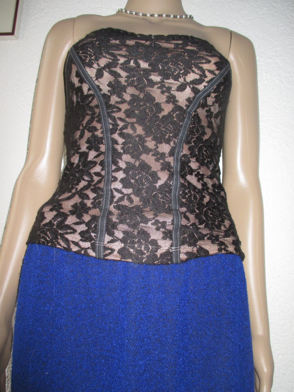 NEU * Edel * sexy * Blumen * Rosen- Blüten * Lace- Spitze * Bustier * Mieder * Corsage * Korsett 