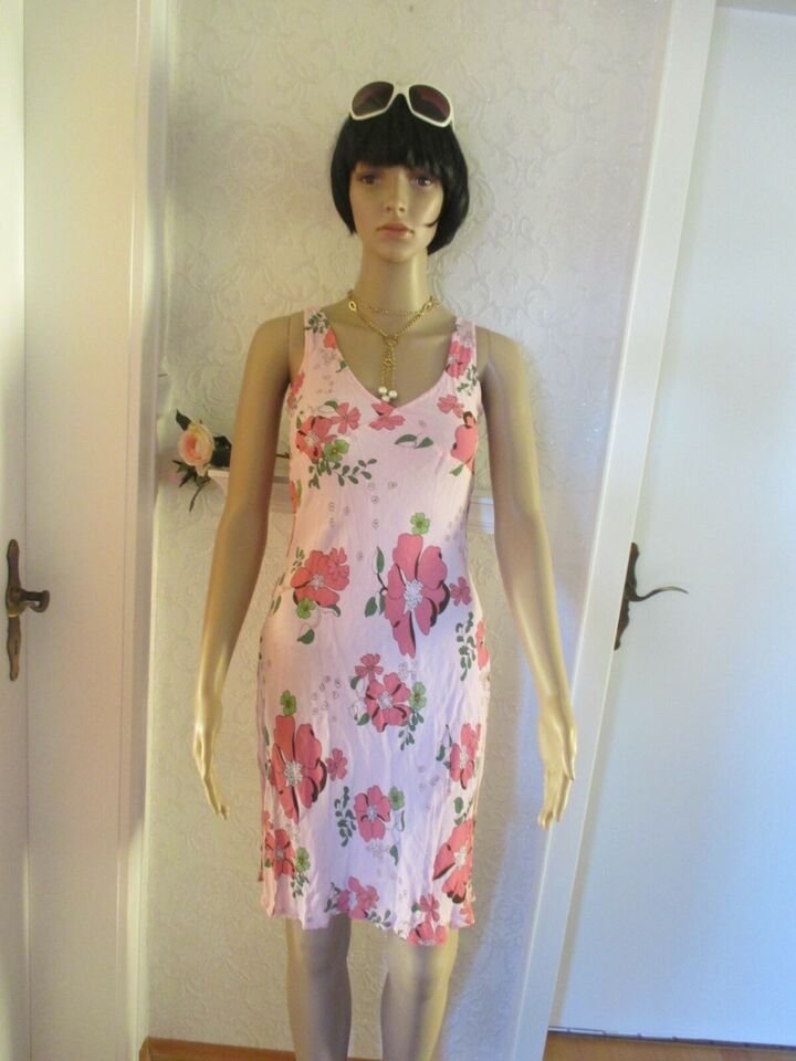 NEU * Hawai- Blumen * Blüten * Flower- Power * Romantik * Seiden Georgette * Träger- Kleid 
