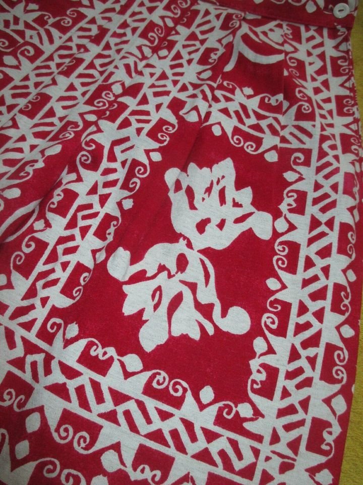 NEU * Edel * Original 1980er VINTAGE * Phantasie- Print * DESIGNER * Leinen * Karotten * High Waist * Bundfalten * Hose * Gr. 34- 36/ XS * rot * natur- weiß *