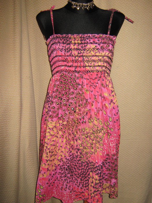 NEU mit ETIKETT * Ausgefallen * Pfauen- Print * Smok-Gummizug * Spaghetti- Träger * Mini- Kleid oder Rock 