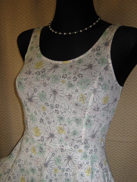  NEUw * Sexy * Flower- Power * Blumen * Blüten * Salsa- Style * Bodycon * Skater * Träger * Mini * Kleid 