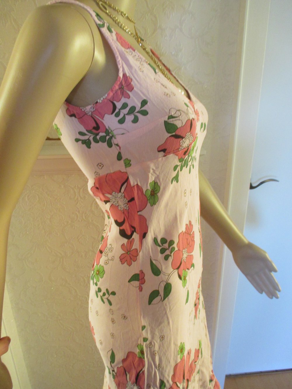 NEU * Hawai- Blumen * Blüten * Flower- Power * Romantik * Seiden Georgette * Träger- Kleid 