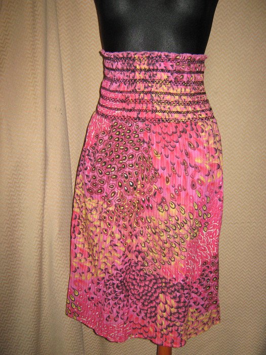 NEU mit ETIKETT * Ausgefallen * Pfauen- Print * Smok-Gummizug * Spaghetti- Träger * Mini- Kleid oder Rock 