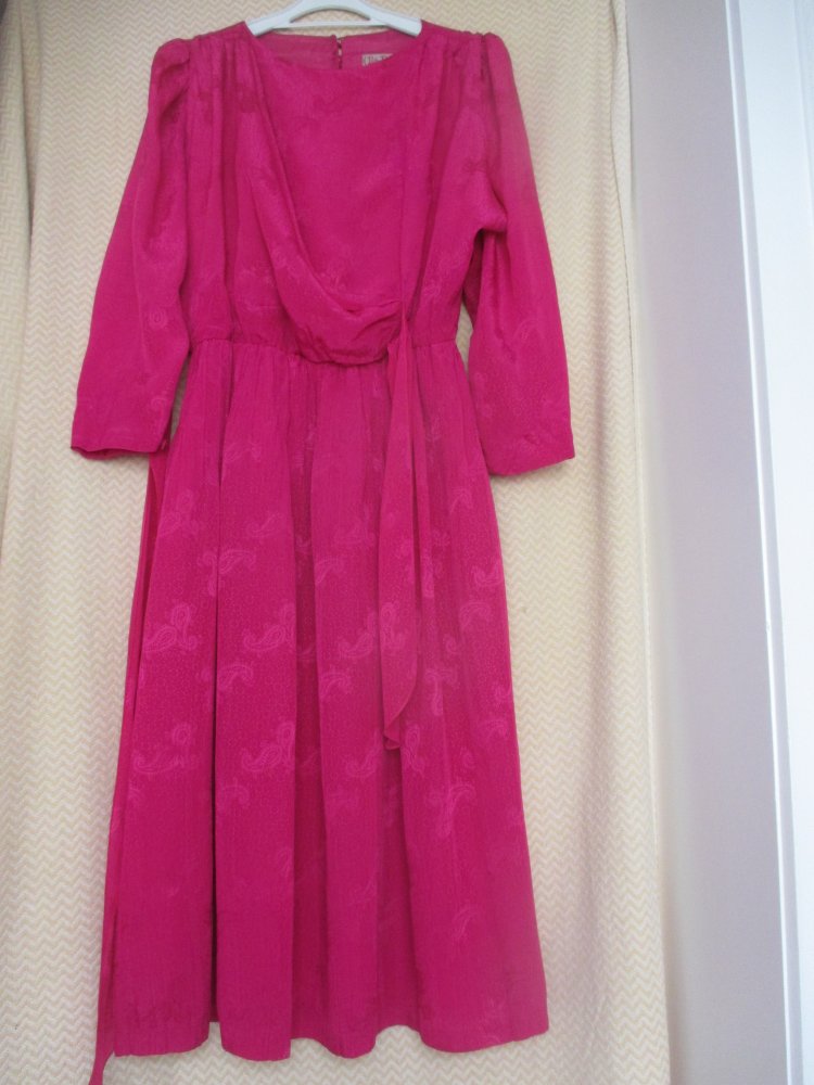 NEU mit Etikett * Edel * Original VINTAGE * Seiden- Satin * Paisley * Punkte * Dots * Print * Wickel- Optik * Maxi- Kleid 