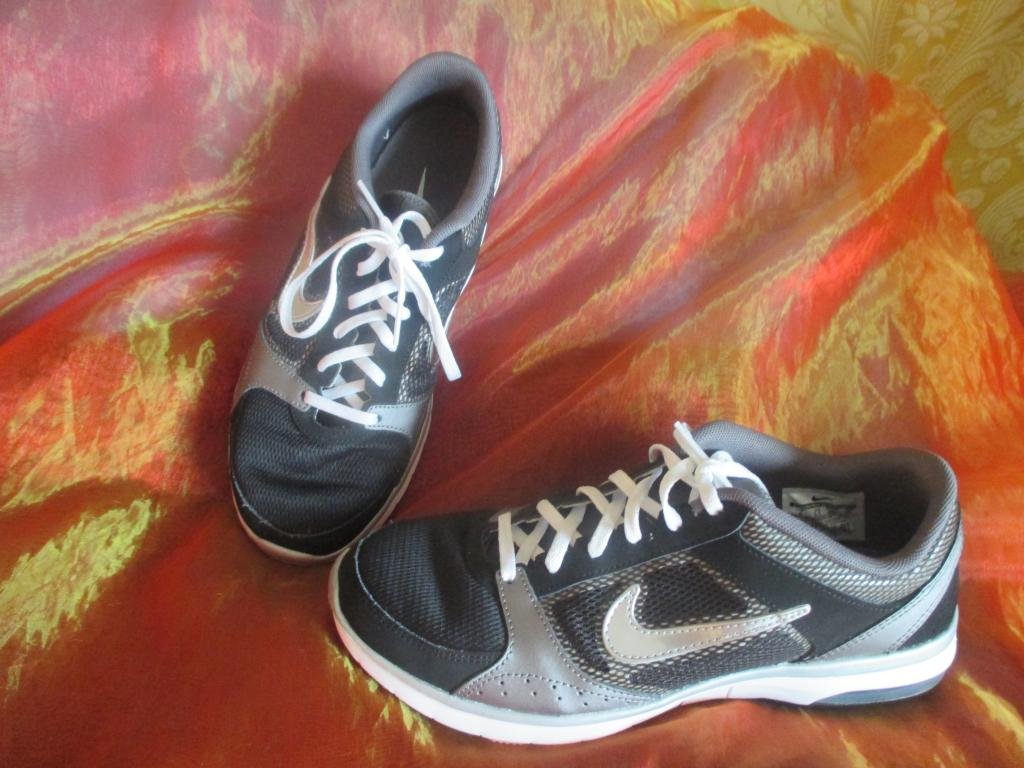 NEU * Damen oder auch Herren * Unisex * Trainings Sport Hallen Lauf Schuhe Sneaker 