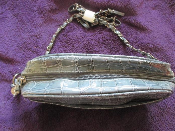 NEU * Abend * Ausgeh * Freizeit * Lack- Leder Imitat * Animal * Kr..o Style * DESIGNER * Cross Body bag * Umhänge- Hand- TASCHE mit Kettenband * rauch- grau- blau *