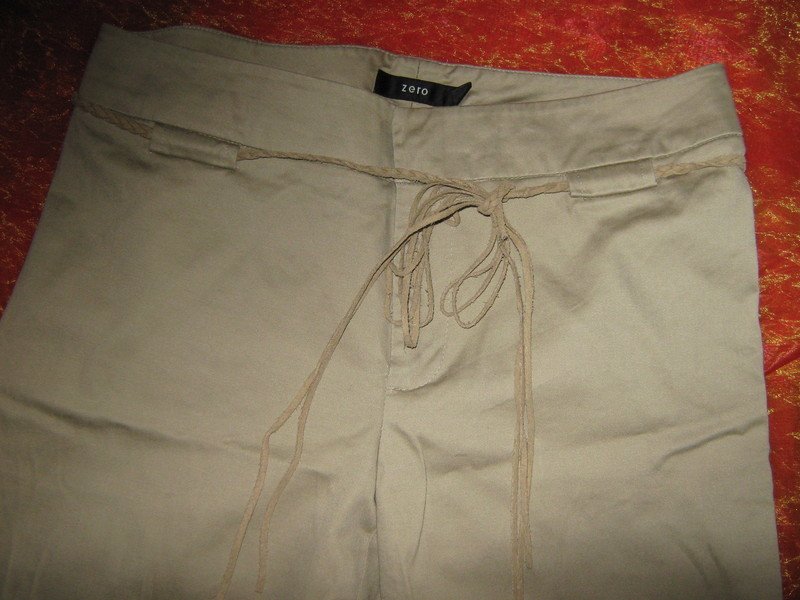 NEU * Ausgefallen * flippig * Coachella * Fesitval * Hippie- Style * Marlene * Schlag * Hose mit Ledergürtel 